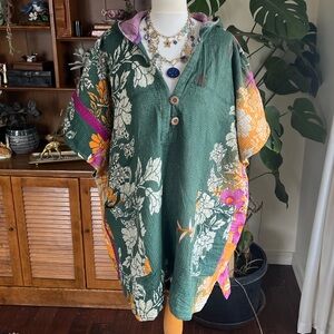 Kantha Bae Floral Green Fine Kantha Hooded Poncho OS